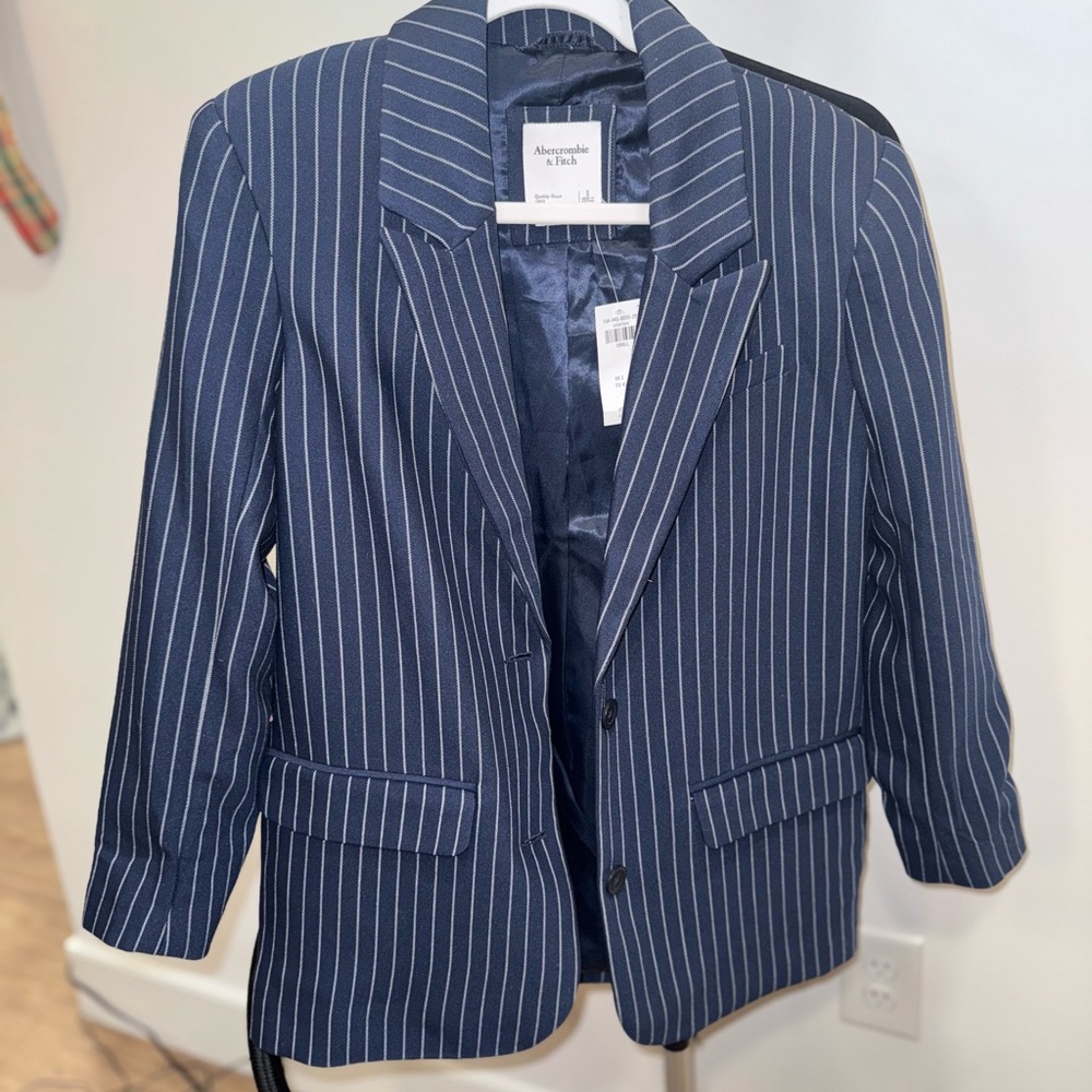 Abercrombie & Fitch Striped Navy Blazer